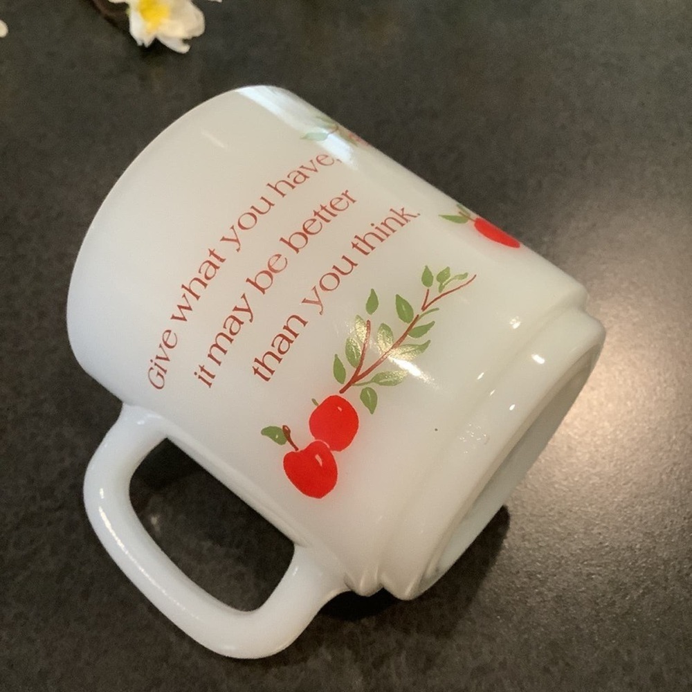 Vintage Glasbake Milk Glass Apples & Prairie Dress Giving Proverb Coffee Mug 80s - Picture 11 of 11